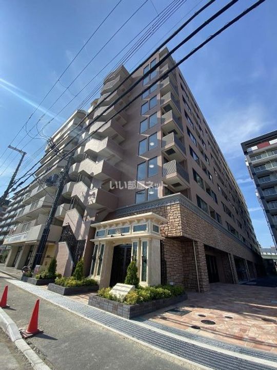 プレジオ長田の外観