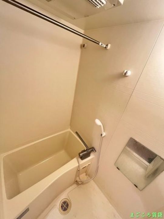 ジュネーゼグラン上本町の風呂