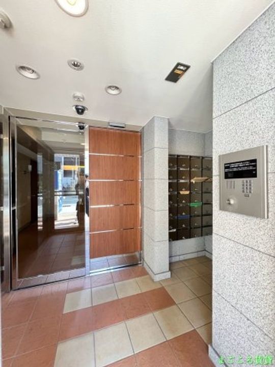 ジュネーゼグラン上本町の地図