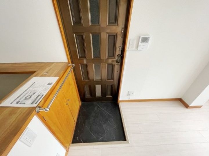 クロノス西巣鴨の玄関