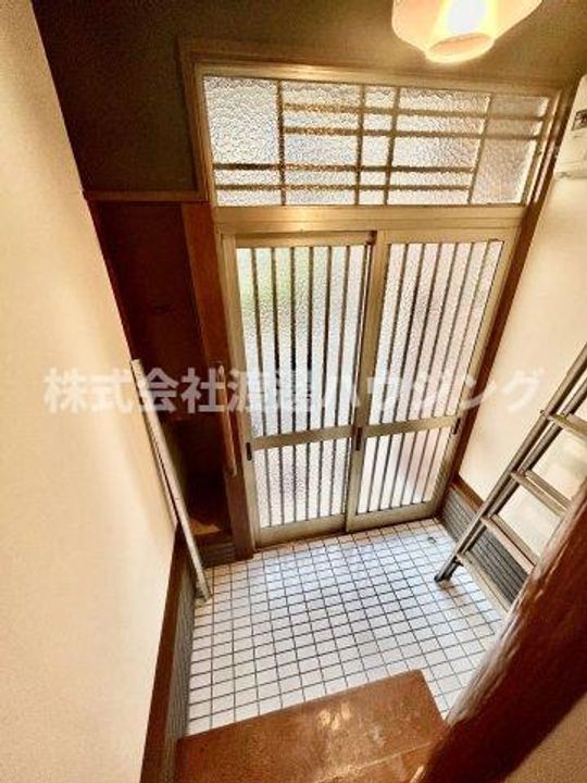 大阪府八尾市八尾木北3(一戸建)の賃貸物件の玄関