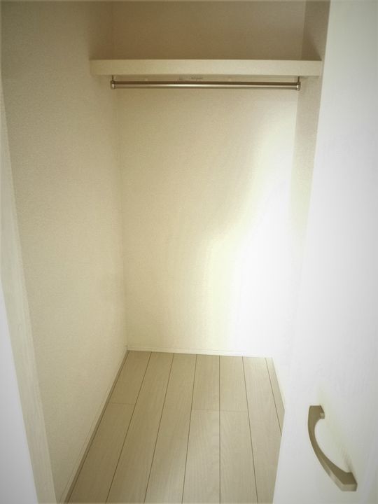 シュケット泉中央の内装