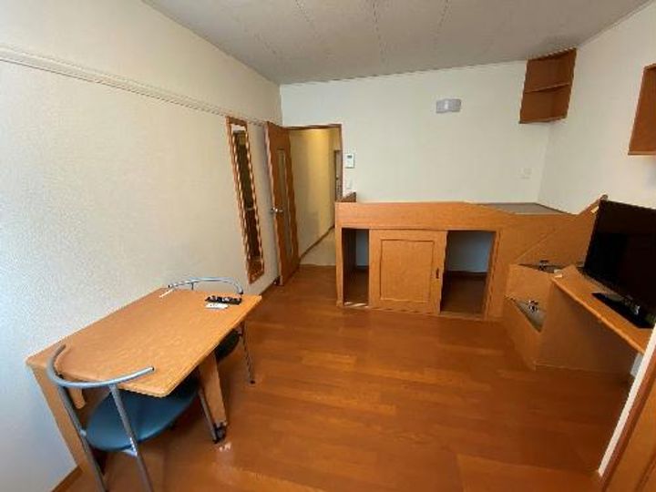 レオパレスSTS北郷の居間