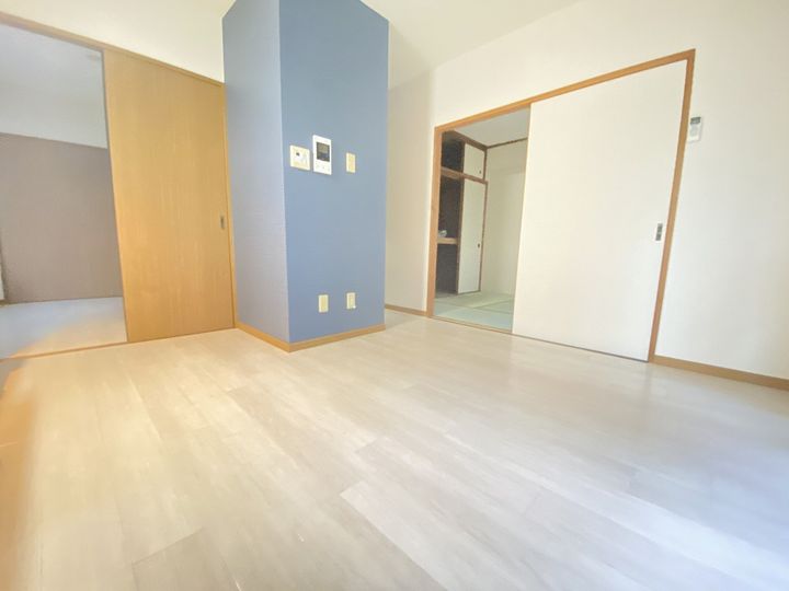 神奈川県川崎市宮前区宮崎2(マンション)の賃貸物件の居間