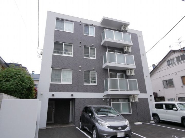 北海道札幌市中央区南八条西16(マンション)の賃貸物件の外観