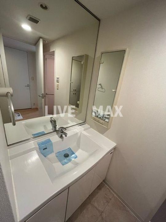 レジディア日本橋浜町の内装