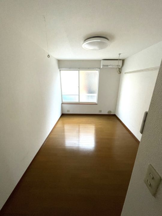 エステートアイの居間