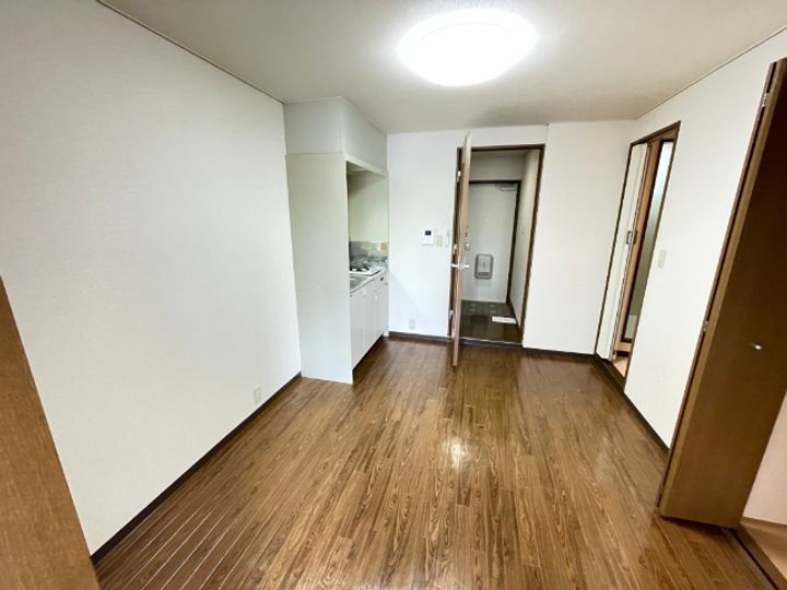 アート錦の居間