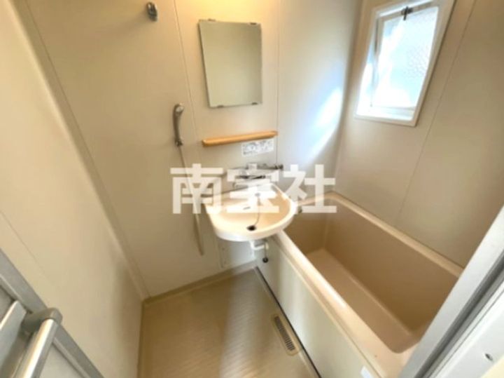 フレグランスアイの風呂