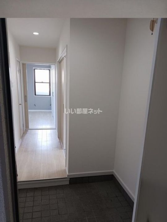 ガーデンハイムみずむかいの玄関