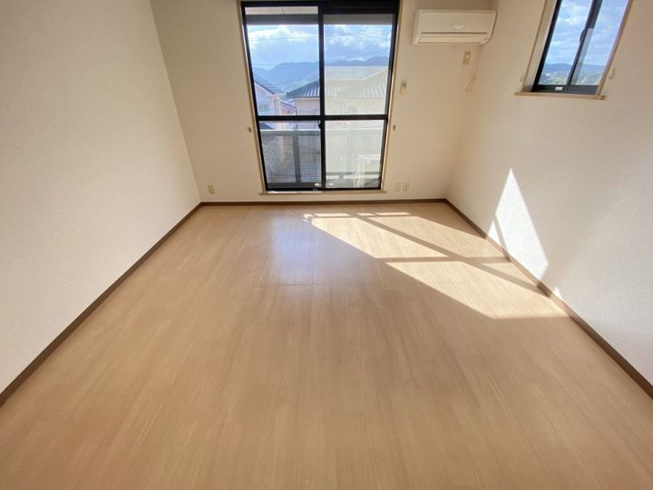 サンパティークの居間