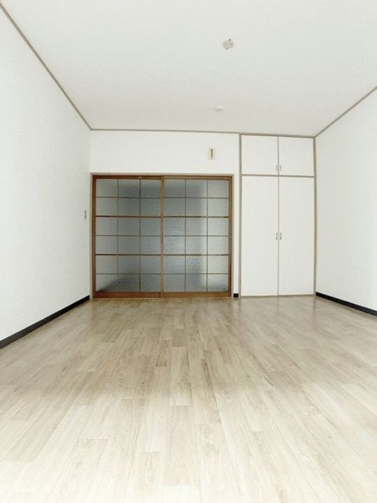 ハイネス菅谷の内装