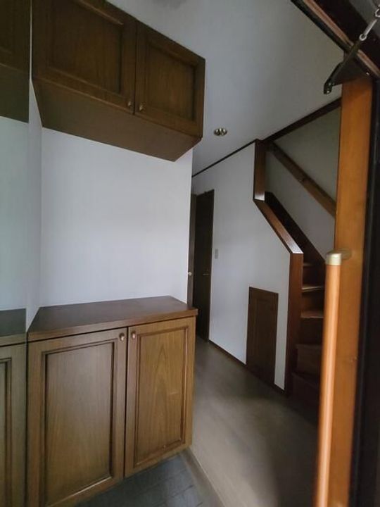 東京都世田谷区世田谷4(一戸建)の賃貸物件の玄関