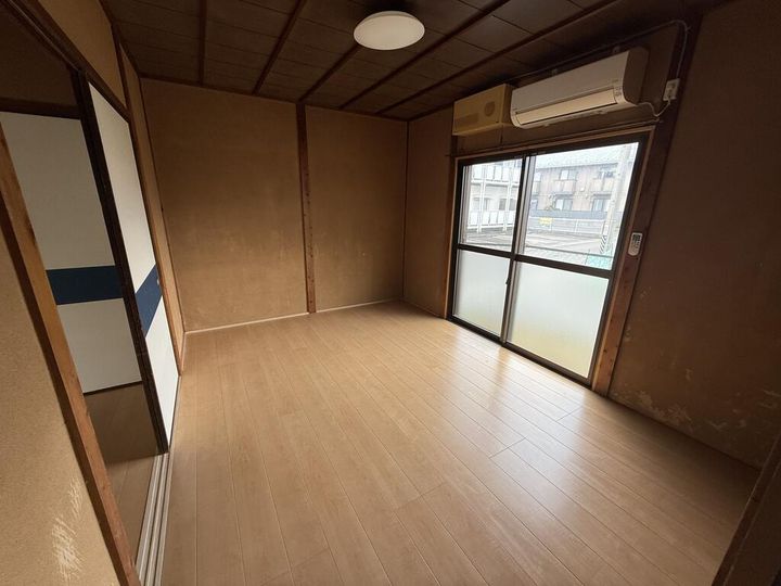 岐阜県各務原市鵜沼三ツ池町2(一戸建)の賃貸物件の居間