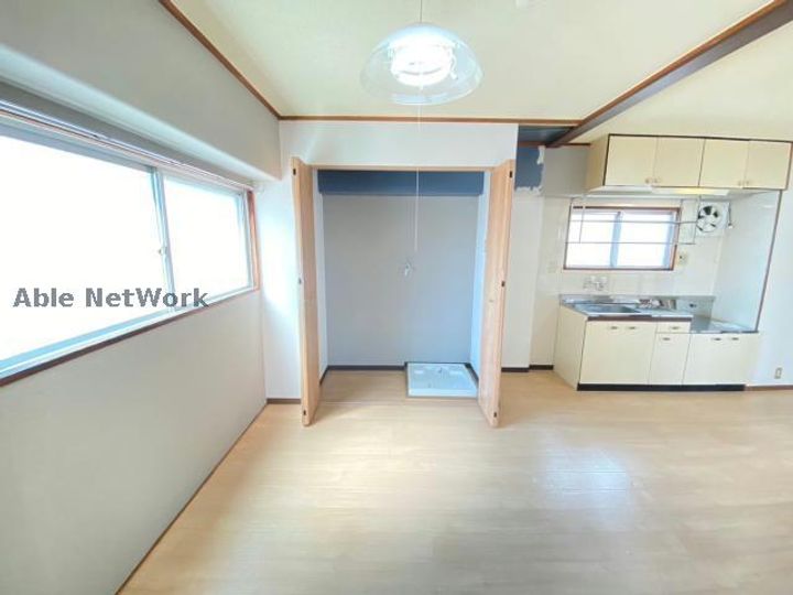 グリーンマンションの内装