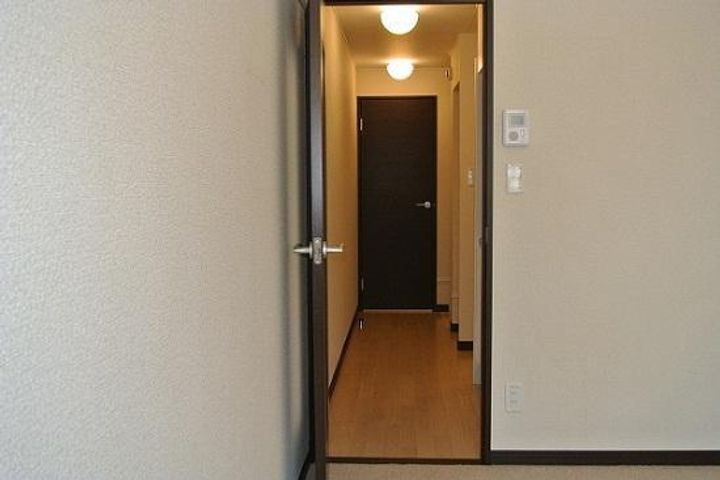 レオネクストリバーポートIIIの内装