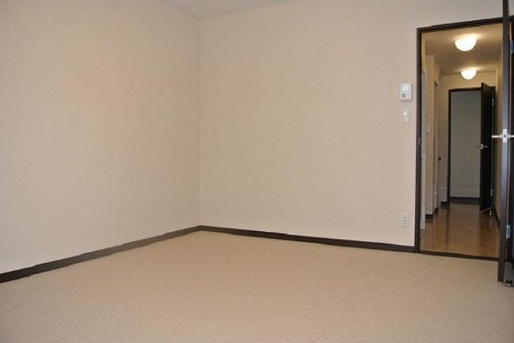 レオネクストリバーポートIIIの居間