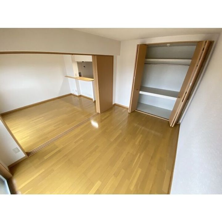 栃木県佐野市高萩町(マンション)の賃貸物件の居間