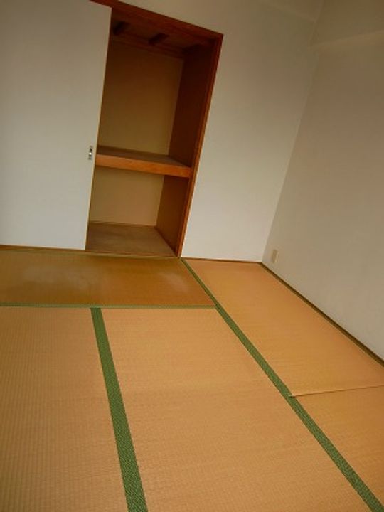 第2寿町マンションの内装