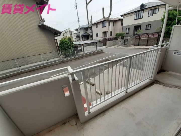 シャイン新西方の内装