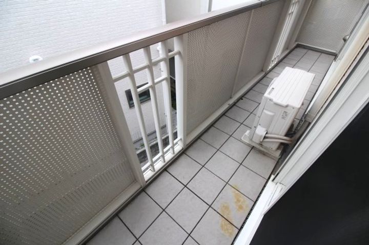 センプリスの内装