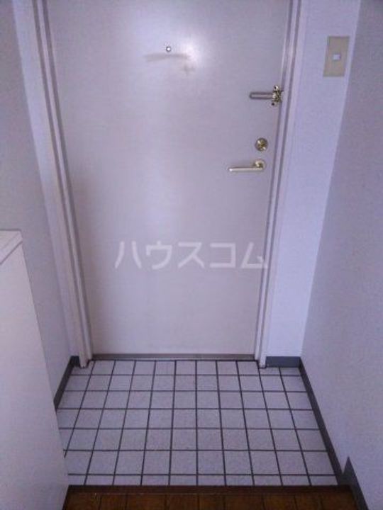 第二パーク越谷の玄関