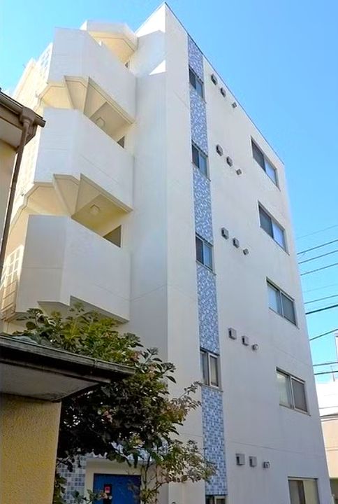 東京都世田谷区北沢1(マンション)の賃貸物件の外観