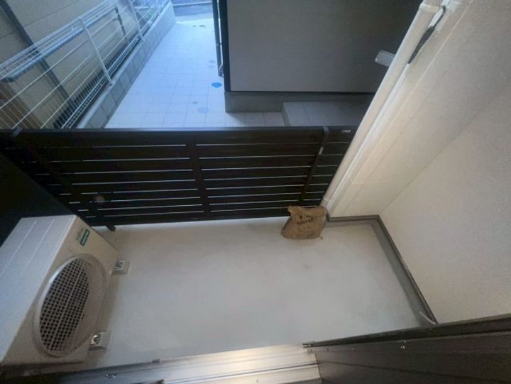 門口町 新築アパートの内装