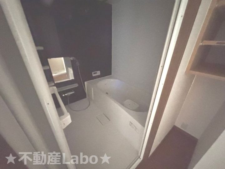 徳島県板野郡松茂町広島字四番越(マンション)の賃貸物件の風呂