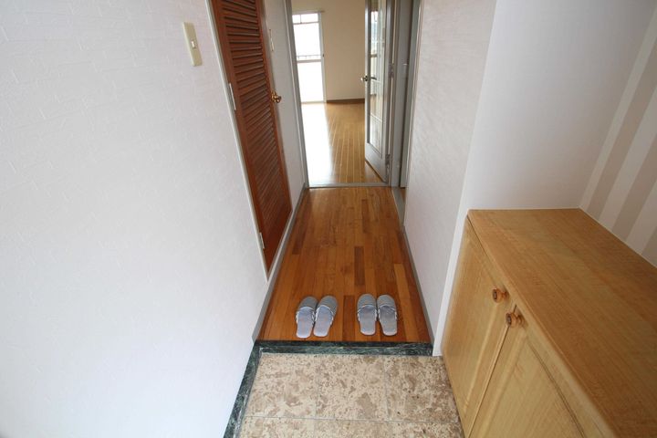 メゾン・ラフィーネの玄関