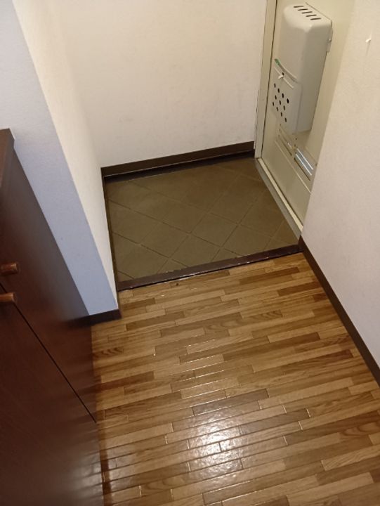 ヴィレッジ21 Aの玄関