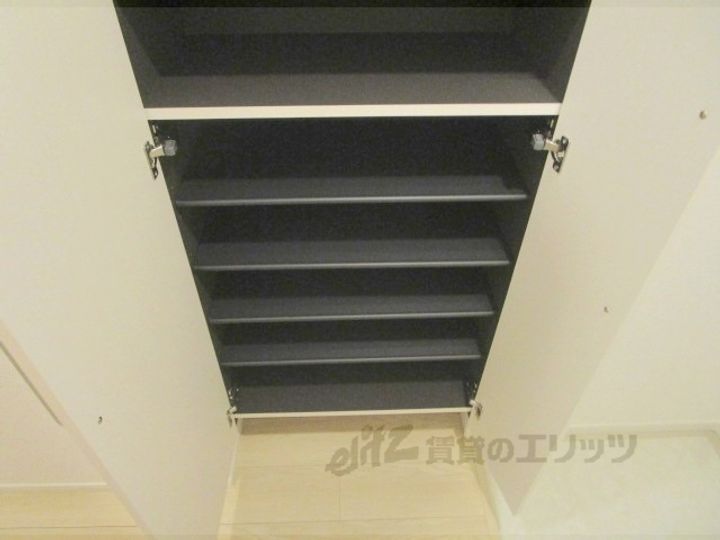 アドバンスの内装