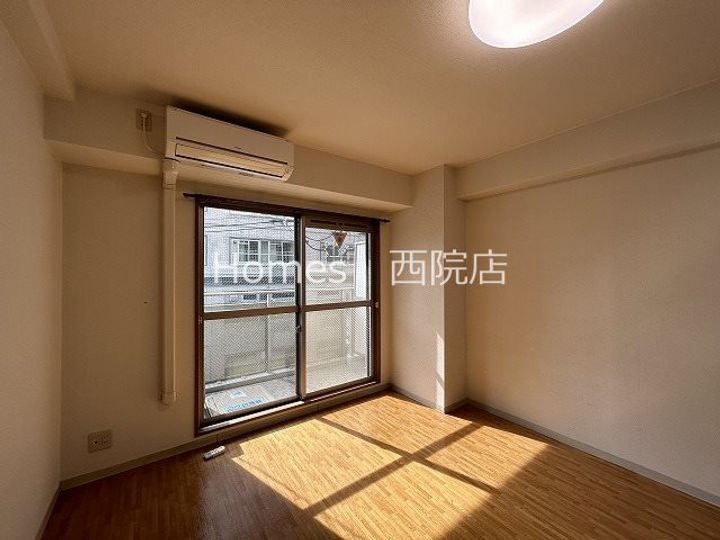 SUN VISTA四条の居間