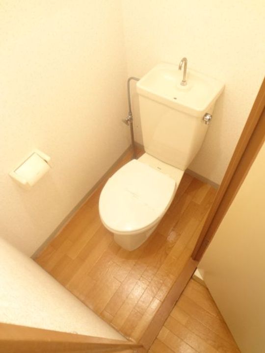 エクセレント丸太の内装