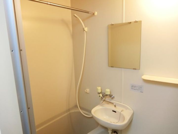 ブリーズIIIの風呂