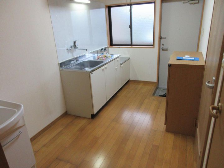 グリーンヒルズ別府・西棟の玄関