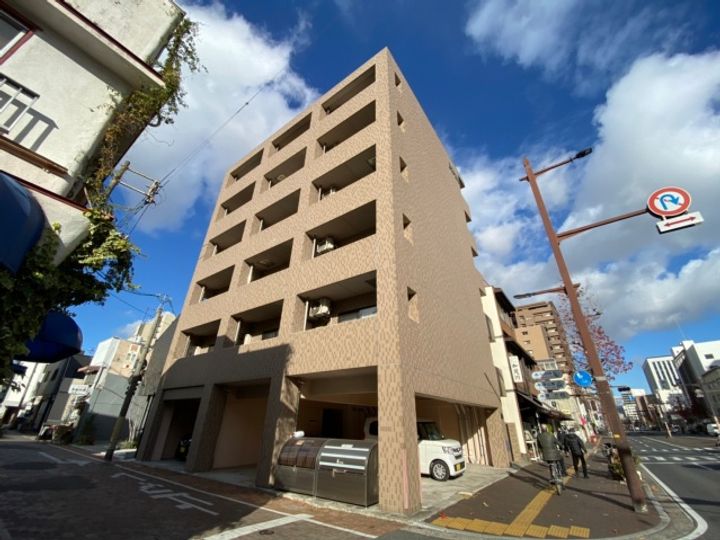 ピュール・セレネ表町の外観