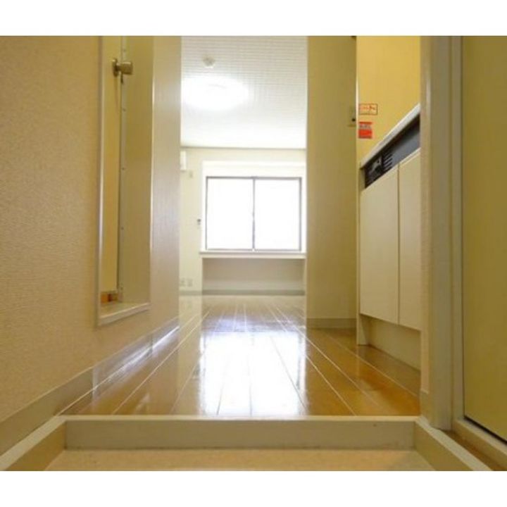 東京都杉並区下高井戸2(アパート)の賃貸物件の玄関