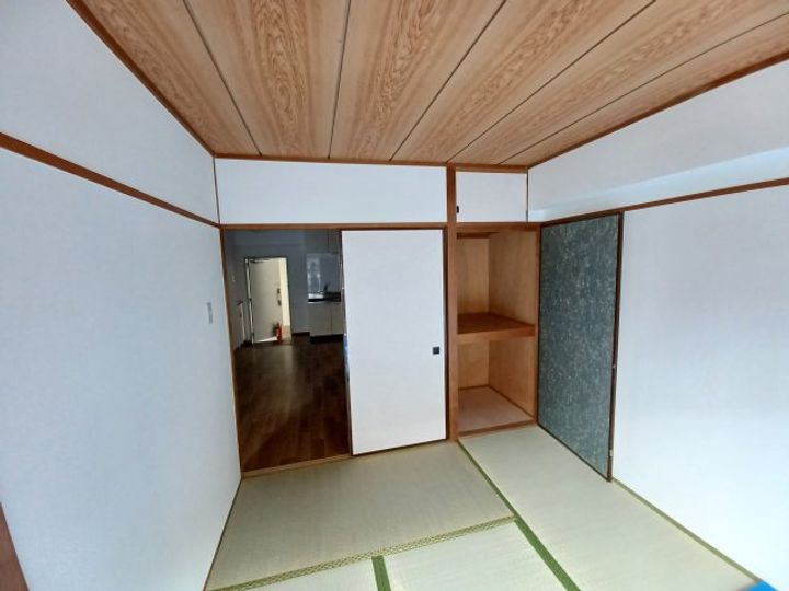 埼玉県東松山市箭弓町1(マンション)の賃貸物件の居間