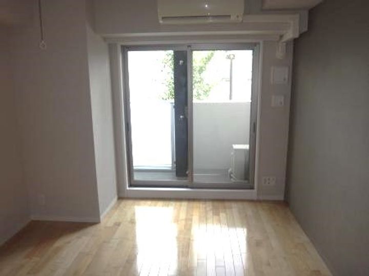 カスタリア用賀の居間