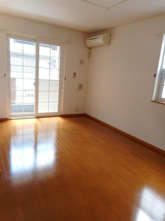 エオン21-Vの居間