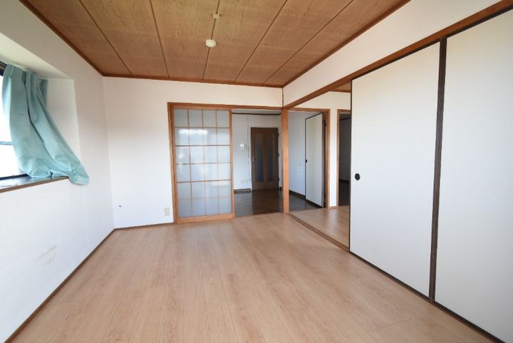 S・アトゥールの居間