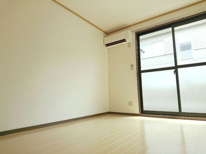 埼玉県越谷市平方南町(アパート)の賃貸物件の居間