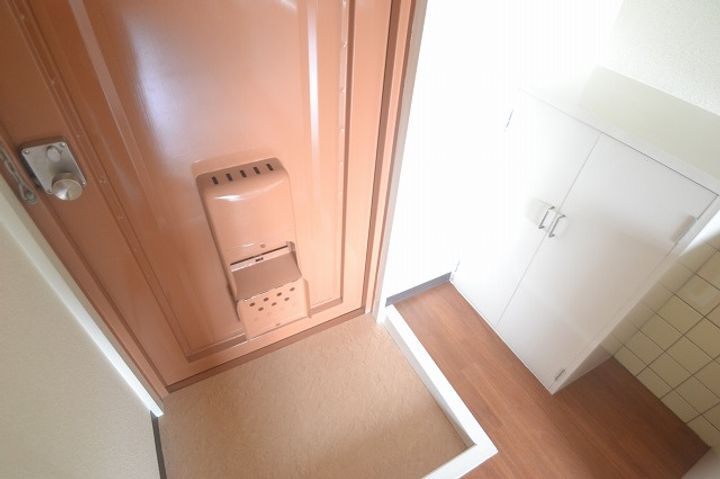 コーポ堺町の玄関