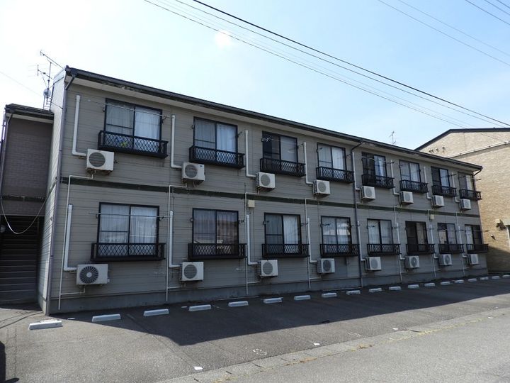 新潟県新発田市新栄町2(アパート)の賃貸物件の外観