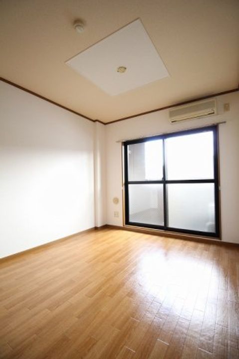 エスポワール吉田の居間
