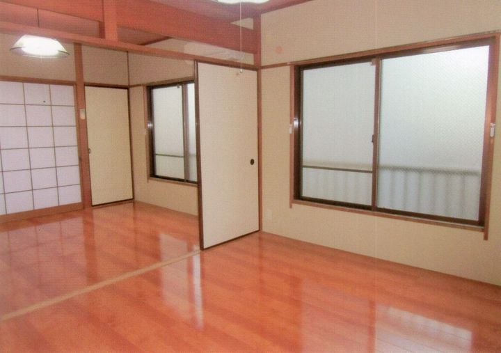 静岡県熱海市渚町(マンション)の賃貸物件の居間