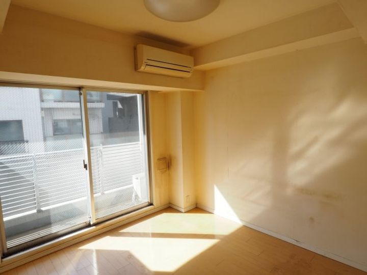 エスティメゾン登戸の居間
