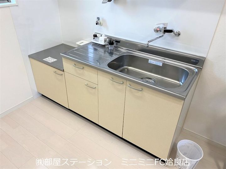 鹿児島県姶良市東餅田(アパート)の賃貸物件のキッチン
