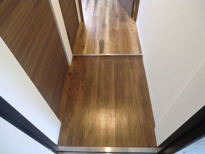 北海道札幌市中央区北六条西11(マンション)の賃貸物件の玄関